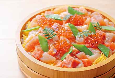 【期間限定】海鮮バラちらし 鰹の塩たたきセット(1人前) 荷姿